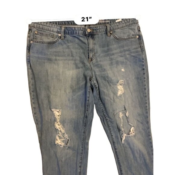 GAP Sexy Boyfriend 100% Cotton Jeans Medium Wash Denim distressed sz 14 - Picture 2 of 7
